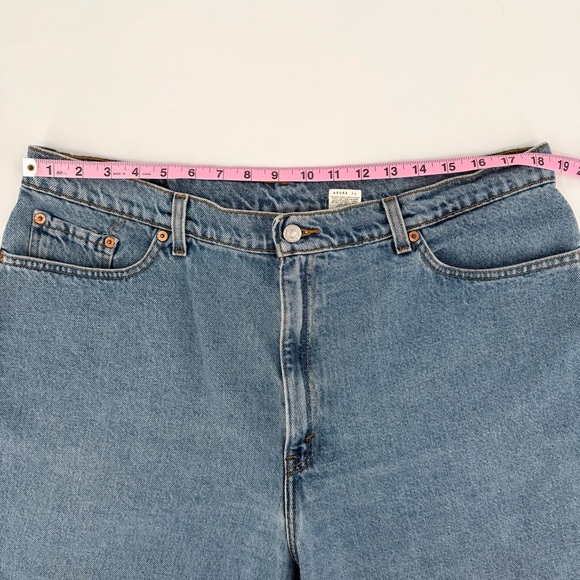 Levi's Light Wash Baggy Jorts Size 20 - Picture 6 of 8